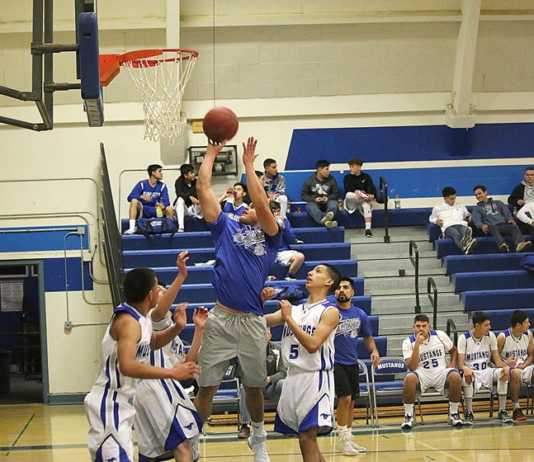 Mustangs play alumni