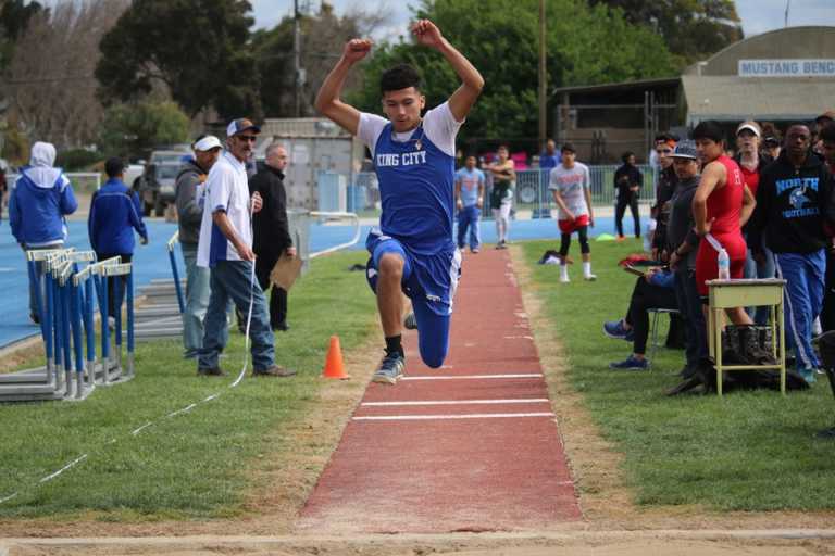 King City frosh-soph win invitational title