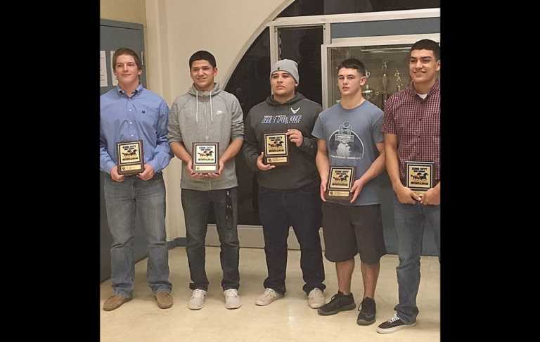 Football players earn honors and awards