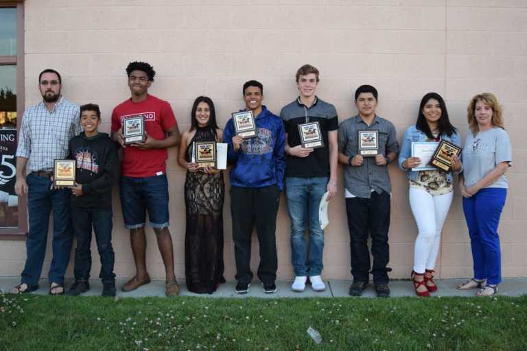 KCHS wrestlers celebrate with banquet