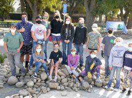 King City Rural 4-H members work to improve park planters