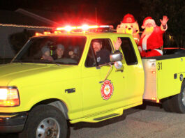 PHOTOS: Operation Santa Claus parades through Pine Canyon