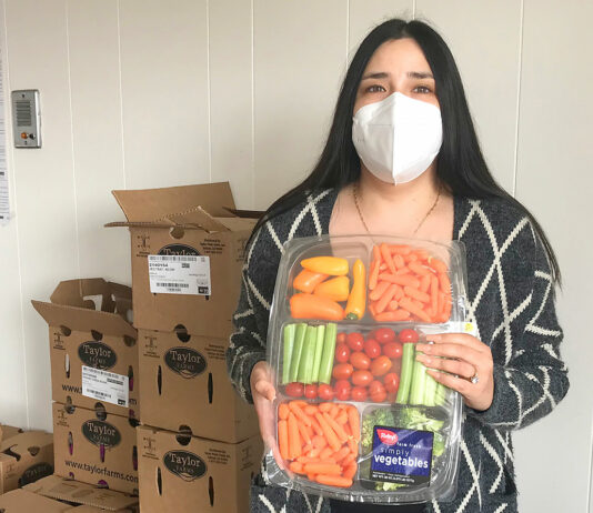 Taylor Farms donates vegetables to Mee Memorial clinic patients