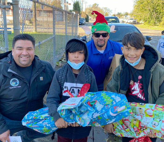 San Ardo families receive presents, pozole kits for holidays