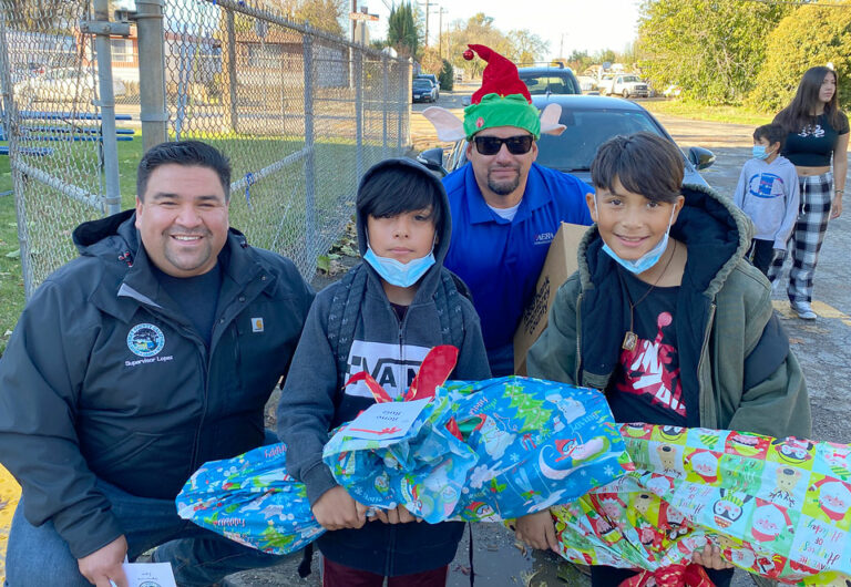 San Ardo families receive presents, pozole kits for holidays The King