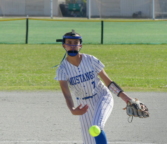 Softball | King City Mustangs crush Alisal and Pacific Grove to stay atop division
