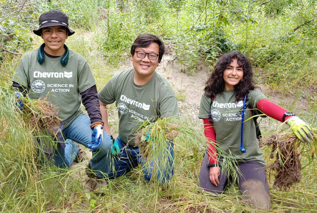 San Ardo and Lockwood students help protect Big Sur habitat The King