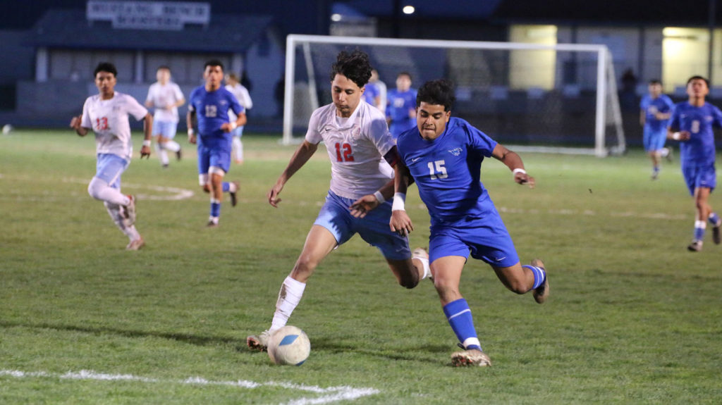 Image for display with article titled Soccer | King City Mustangs claim CCS title, move on to regionals