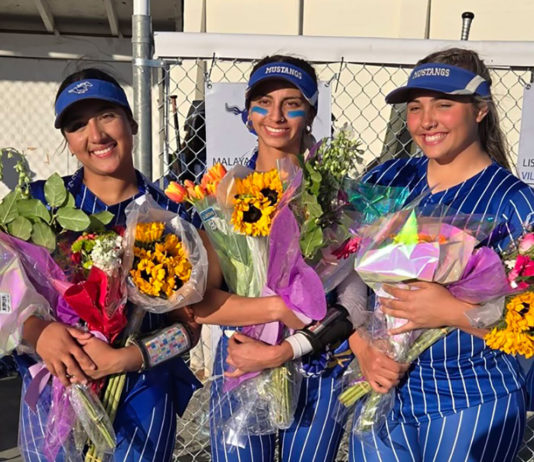 Softball | King City Mustangs clinch playoff spot King City softball