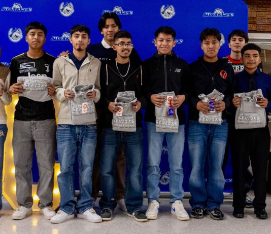 King City Mustang runners celebrate 2024 cross country season