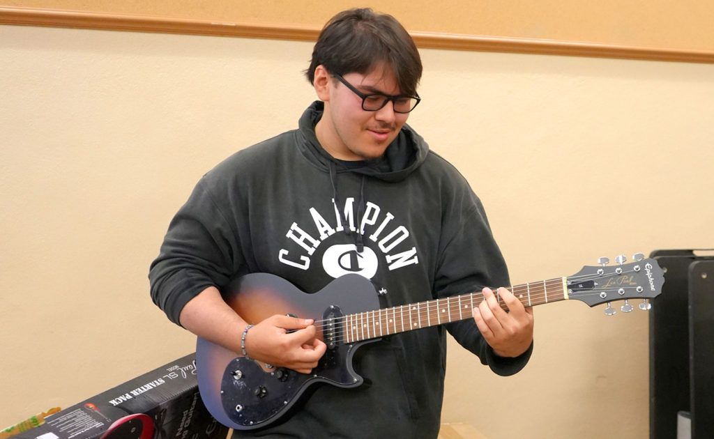 Guitars donation
