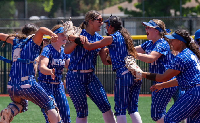 kcr2523 King City softball wins CCS-web-1