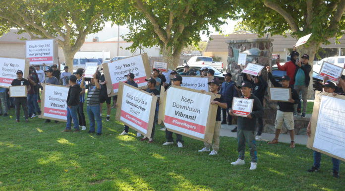 Farmworkers protest