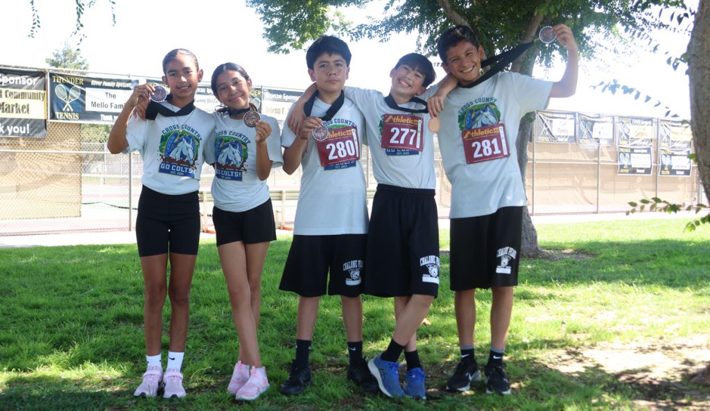 Chalone Peaks Middle School cross country teams