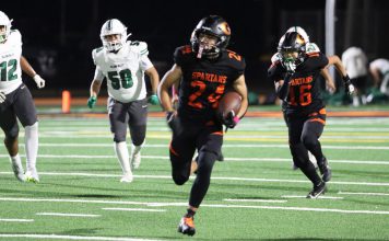Football | Soledad and King City win road games as Gonzales falls to Grizzlies Gonzales football player