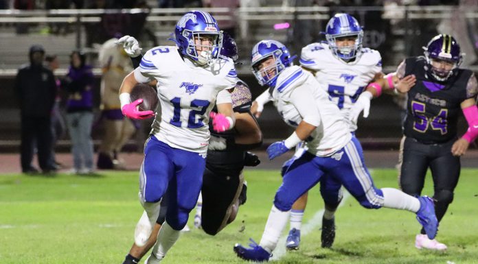 King City Mustang running back Carson Tidwell