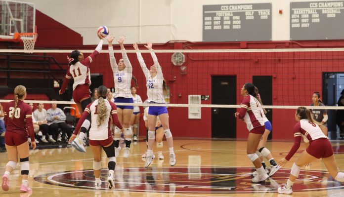 Volleyball-KC-at-net-2455 Volleyball King City Palma