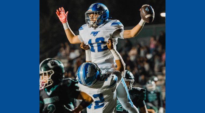 Football-KC-GF-103025-8T4A7637-web King City football game against Greenfield