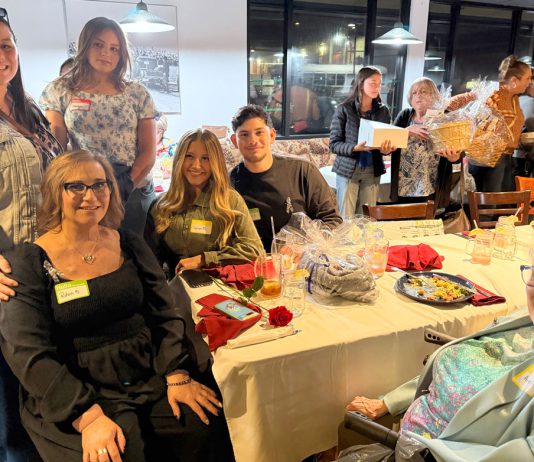 Hands That Help SoMoCo fundraiser