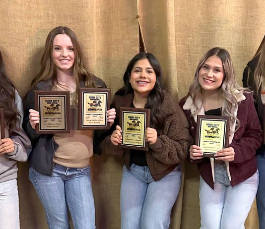 King City varsity volleyball award winners