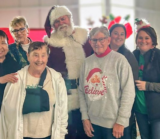 King City Loaves and Fishes distribute toys to more than 200 children King City Loaves and Fishes volunteers