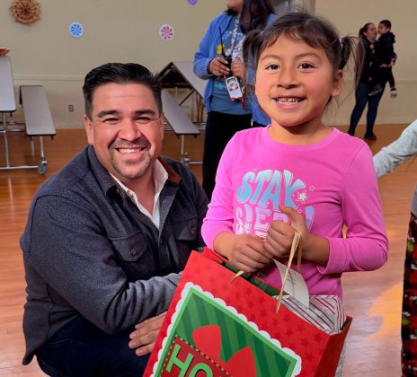 San Ardo toy and meal kit distribution