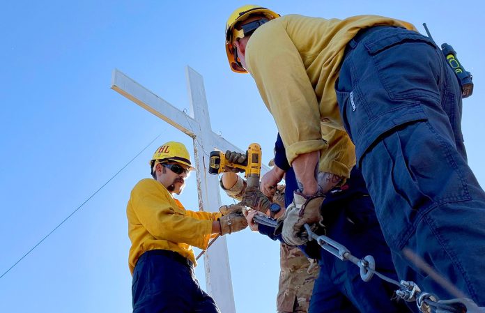 Fort Hunter Liggett soldiers and firefighters
