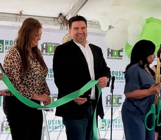 Casa de Esperanza grand opening