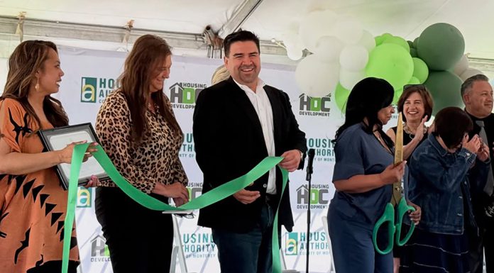 Casa de Esperanza grand opening