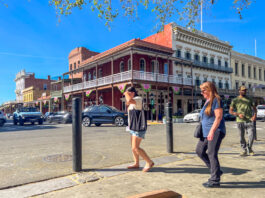 Old Sacramento Waterfront day trip