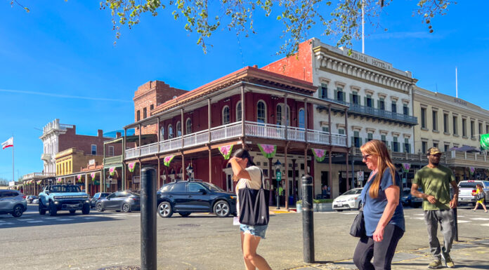 Old Sacramento Waterfront day trip