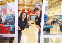 King City Grocery Outlet grand opening