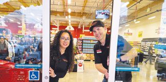 King City Grocery Outlet grand opening