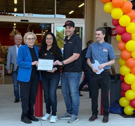 King City Grocery Outlet grand opening