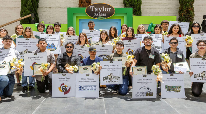 Taylor Farms Scholarship Awards recipients