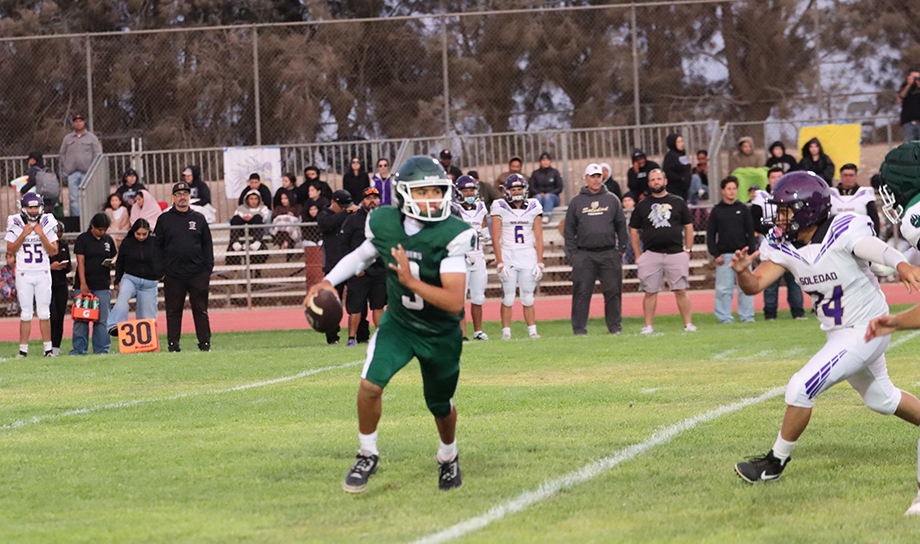 Greenfield and Soledad football