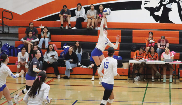 King City volleyball Ella Rubbo King City vs Gonzales volleyball
